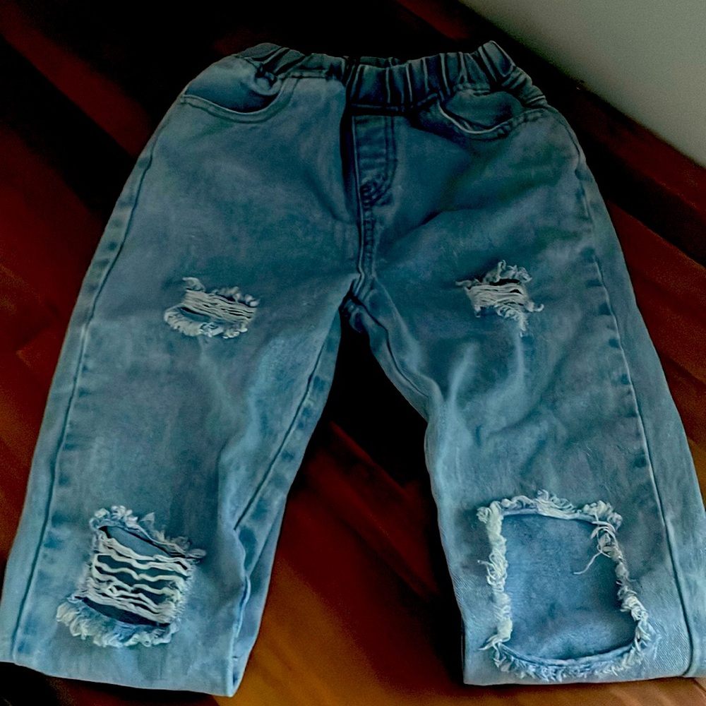 Girls distressed baggy elastic waist jeans size 15 EUC